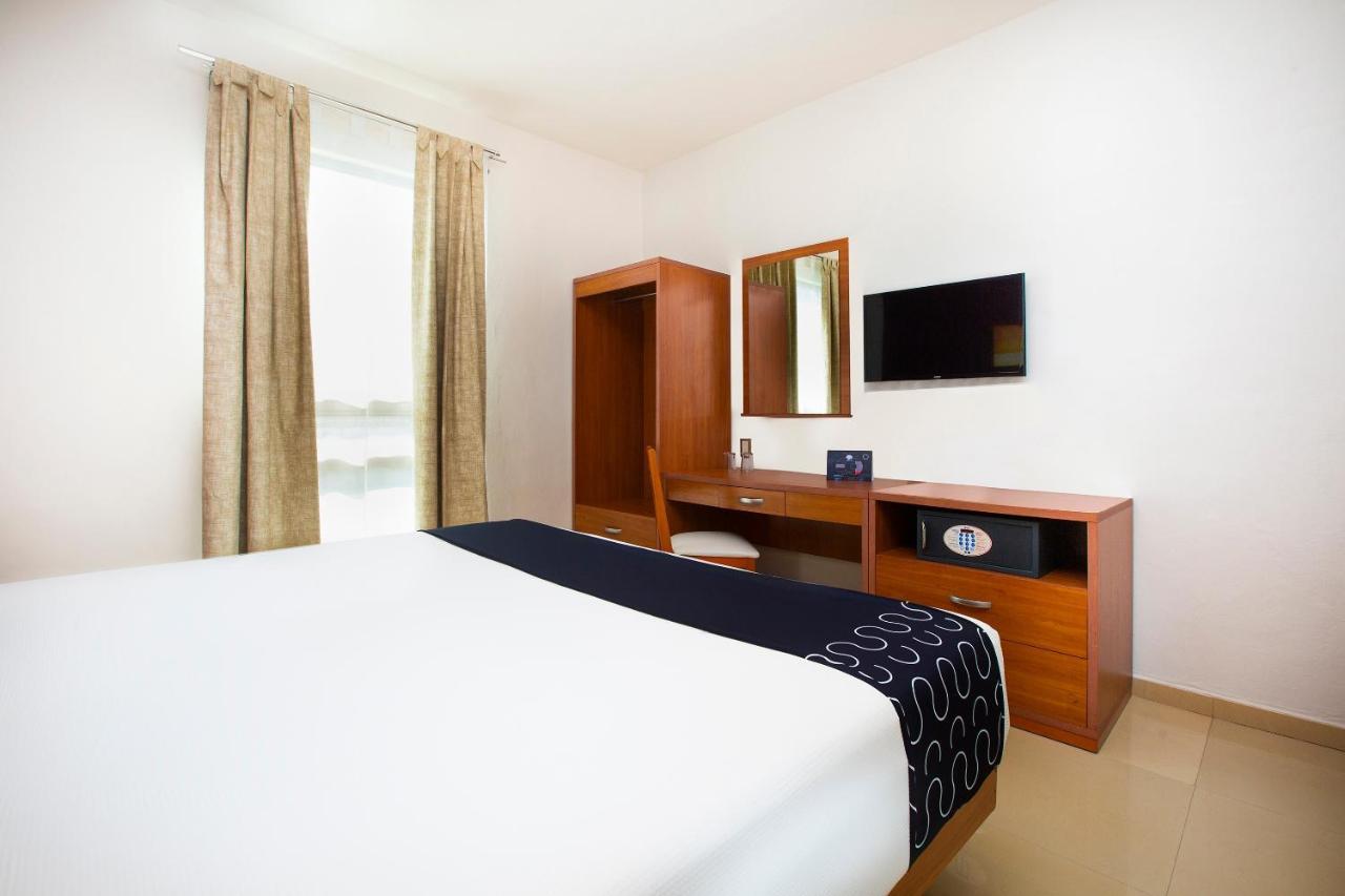 The Magic Hotel Playa del Carmen Buitenkant foto
