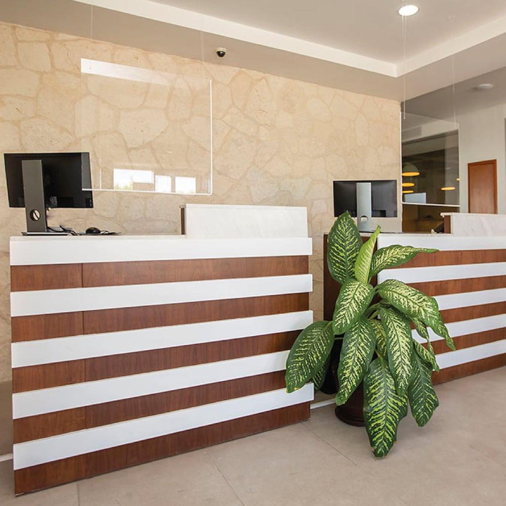 The Magic Hotel Playa del Carmen Buitenkant foto